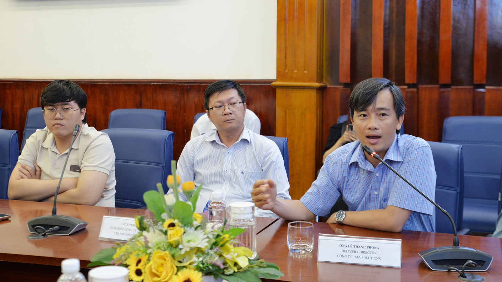 Kết nối doanh nghiệp và cựu sinh viên: Cơ hội học hỏi và phát triển cho SV nhóm ngành Công nghệ thông tin