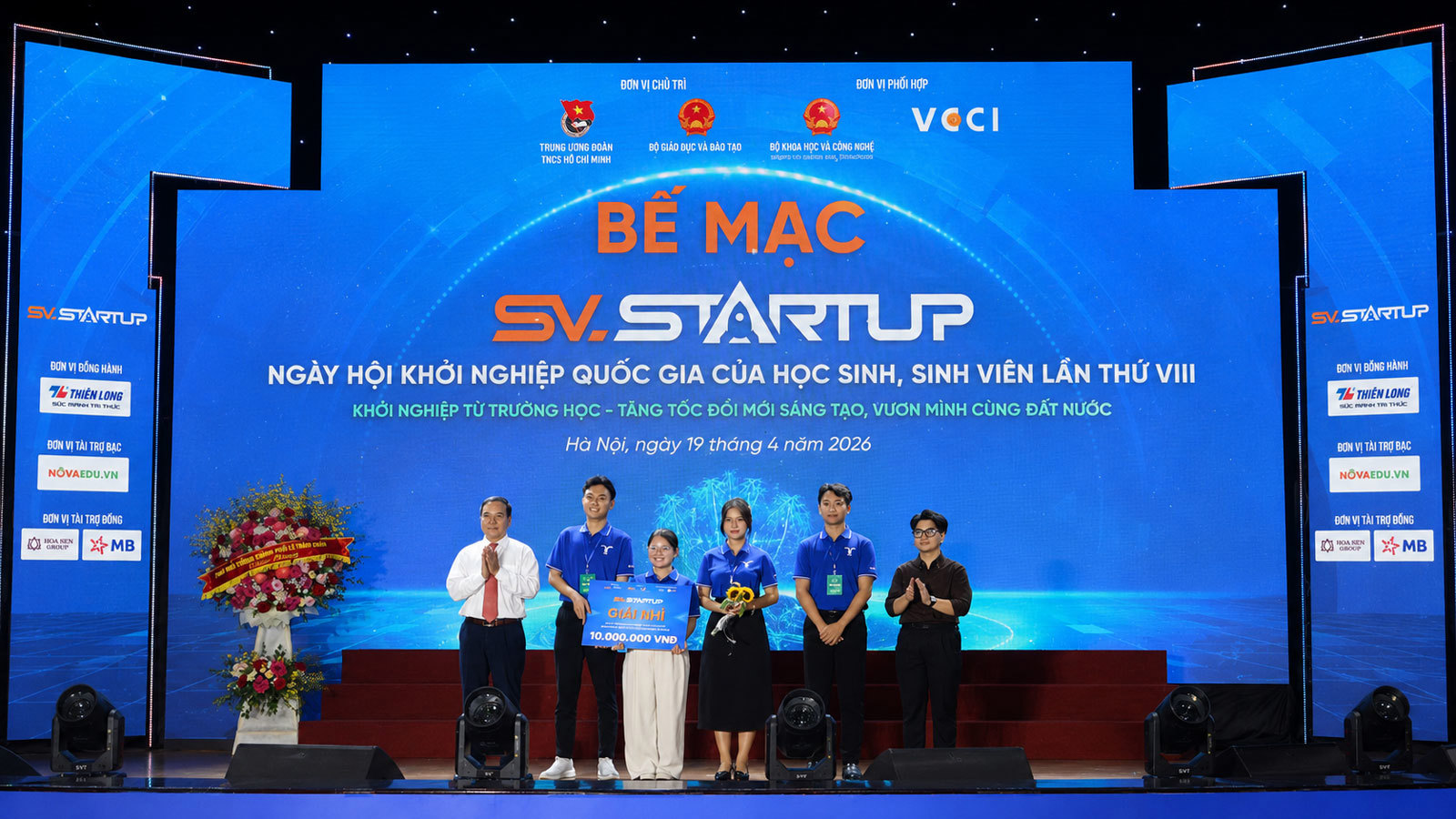 Dấu ấn sinh viên Viện Công nghệ số trong nghiên cứu, công nghệ và khởi nghiệp