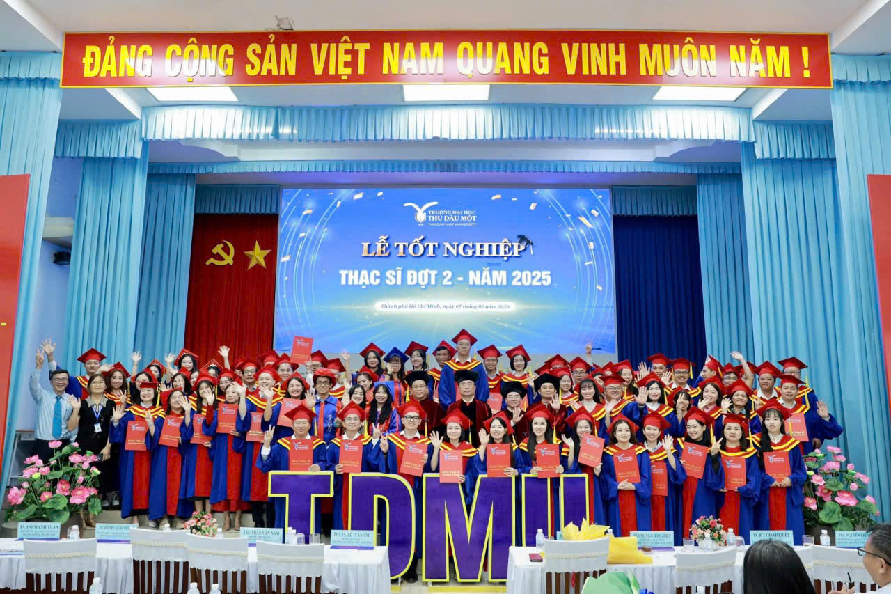Lễ tốt nghiệp và trao bằng Thạc sĩ ngành Hệ thống thông tin đợt 2 năm học 2025 – 2026